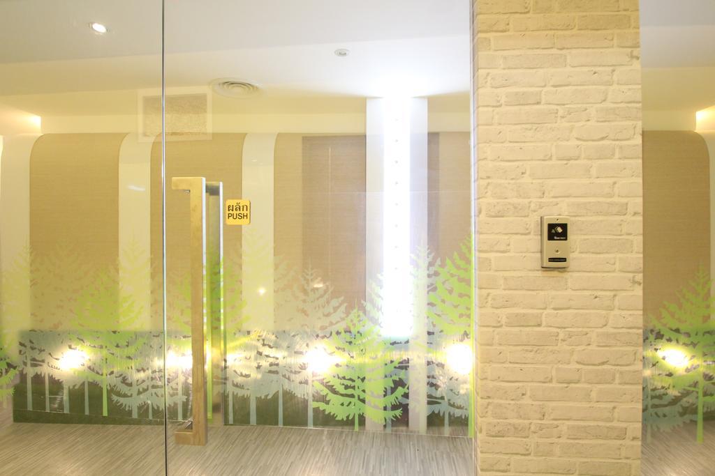 Preme Hostel Банкок Екстериор снимка