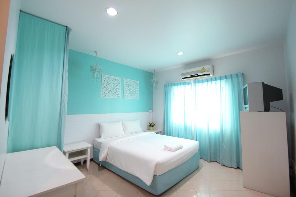 Preme Hostel Банкок Екстериор снимка