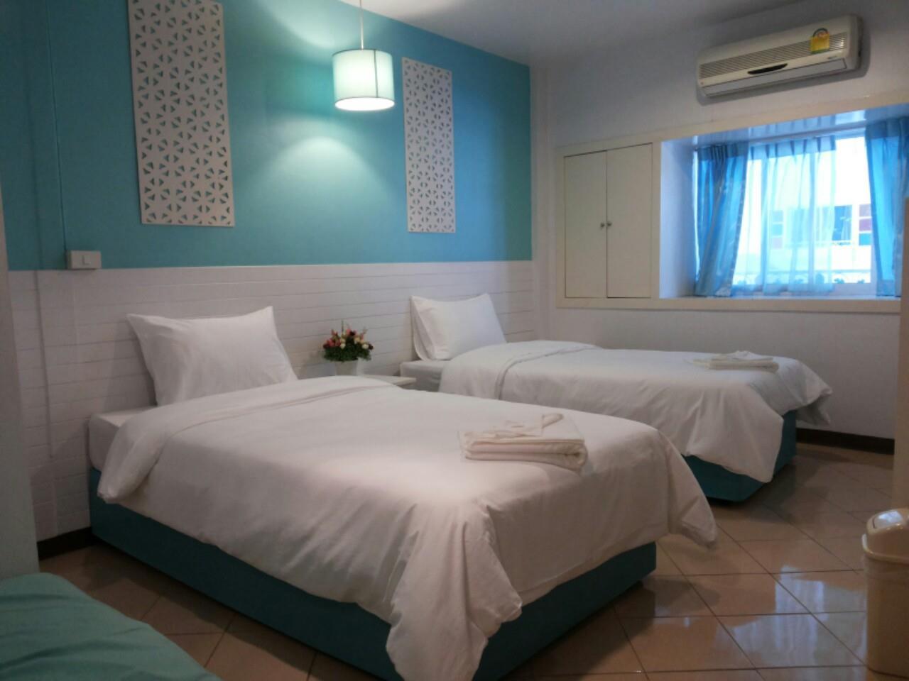 Preme Hostel Банкок Екстериор снимка