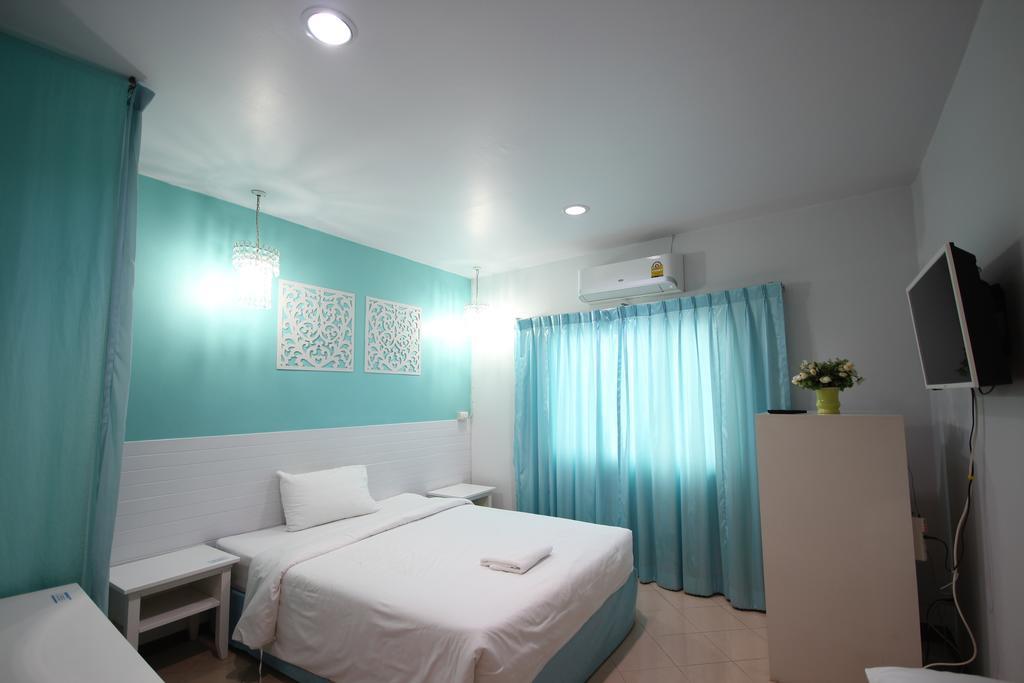 Preme Hostel Банкок Екстериор снимка