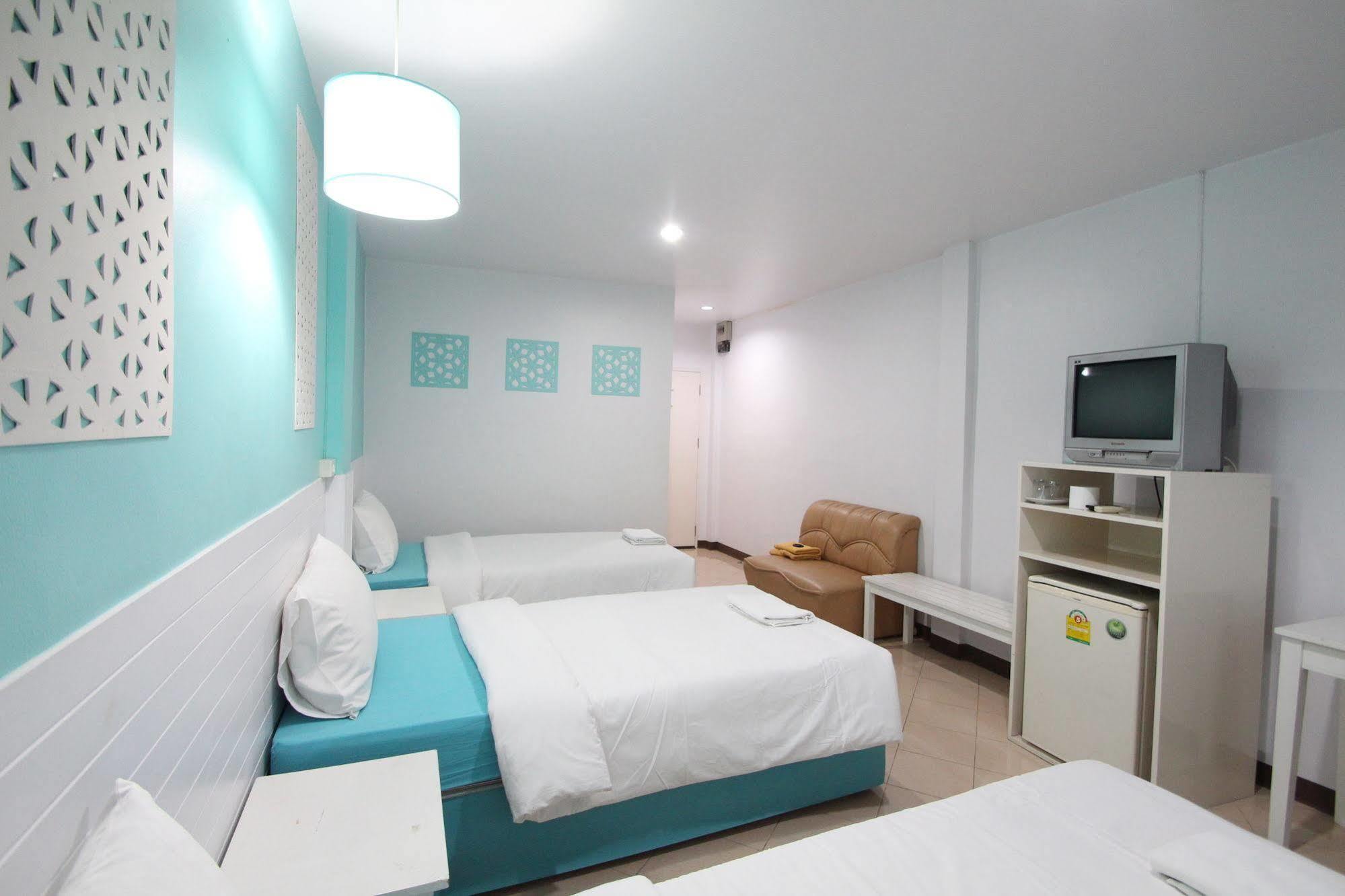 Preme Hostel Банкок Екстериор снимка