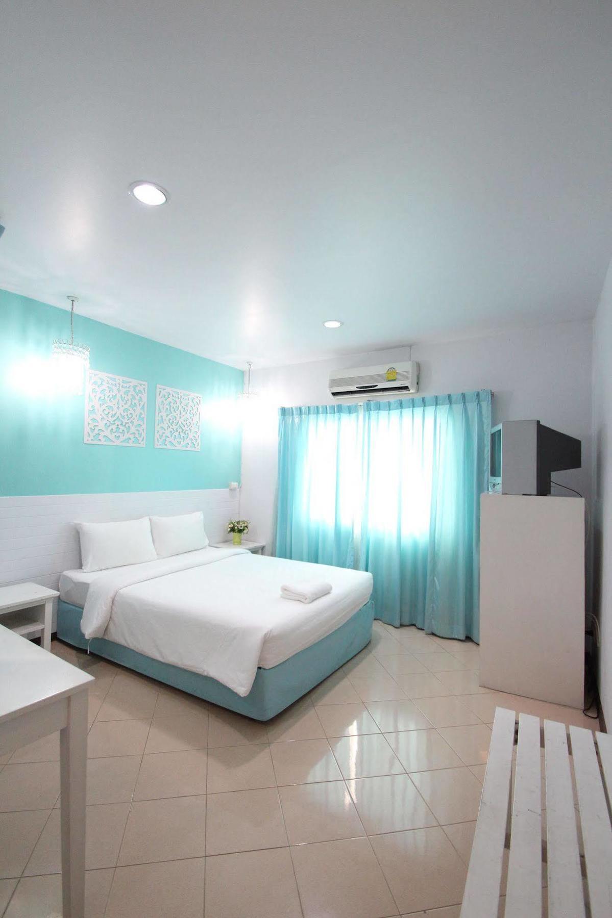 Preme Hostel Банкок Екстериор снимка